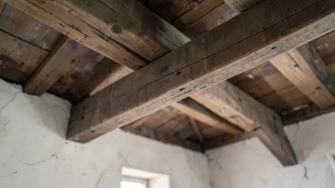 belka podtrzymująca strop