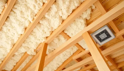 Jak ocieplić strop drewniany